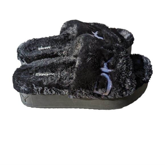 DKNY Sandals for women - Picture 7 of 12